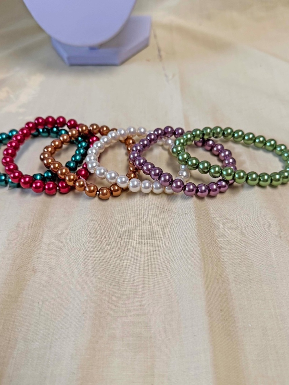 6 BRACELETS, FAUX PEARL, ELASTIC, TEAL, RED, GOLD, WHITE, GREEN, PURPLE, TAG ON,